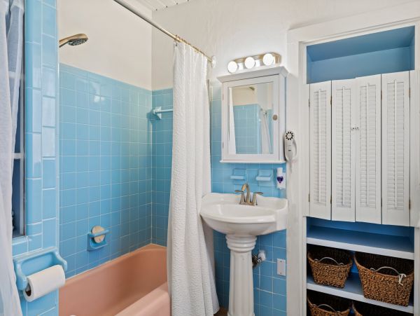 Sanibel Vacation Home Three Bedroom Walk to Beach Sleeps 6 Guests