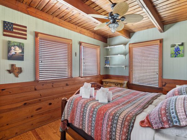 Sanibel Vacation Home Three Bedroom Walk to Beach Sleeps 6 Guests