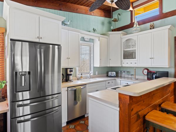 Sanibel Vacation Home Three Bedroom Walk to Beach Sleeps 6 Guests