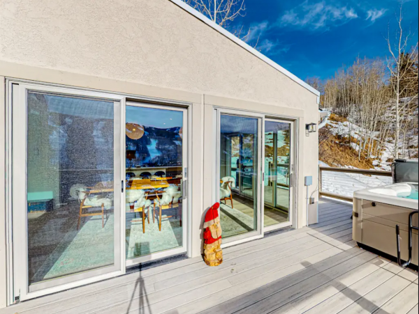 Luxury Mountain View Home 5 Bedroom & Hot Tub in Vail