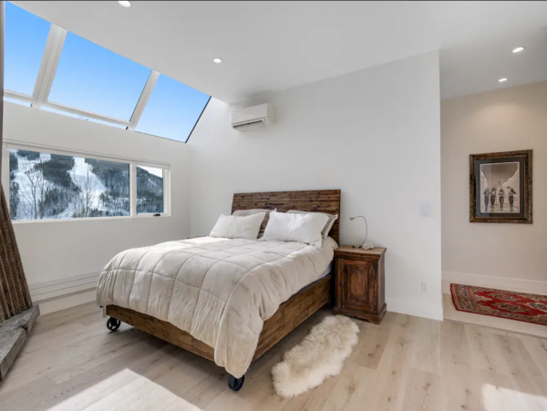 Luxury Mountain View Home 5 Bedroom & Hot Tub in Vail