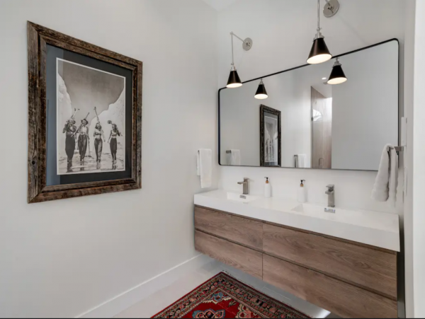 Luxury Mountain View Home 5 Bedroom & Hot Tub in Vail