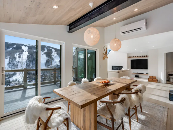 Luxury Mountain View Home 5 Bedroom & Hot Tub in Vail