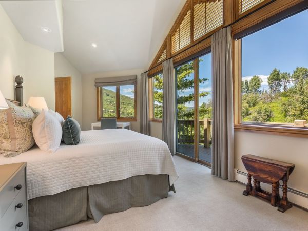 Beaver Creek Vacation Home Five Bedroom Sleeps 11 Guests