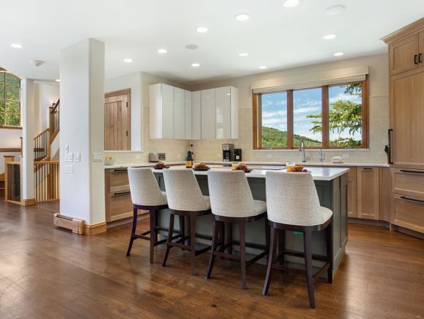 Beaver Creek Vacation Home Five Bedroom Sleeps 11 Guests