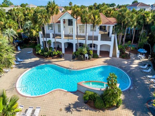 On Beach Destin Vacation Home Sleeps Twenty Guests
