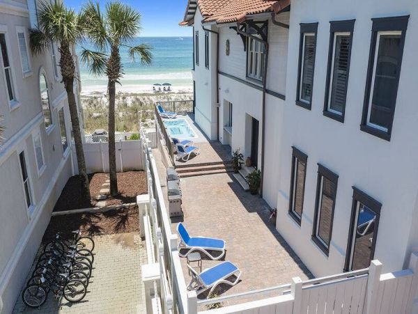 On Beach Destin Vacation Home Sleeps Twenty Guests