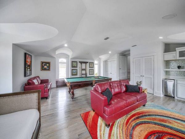 On Beach Destin Vacation Home Sleeps Twenty Guests