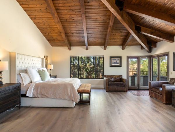 Santa Ynez Six Bedroom Vacation Estate with Charming Views
