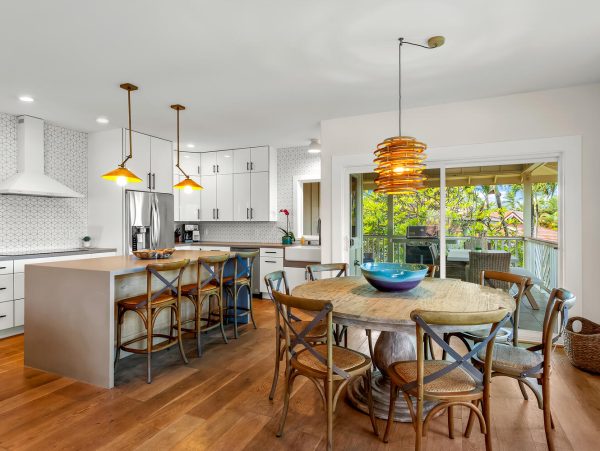 Poipu Vacation Home With Shared Pool, Spa And Lanai