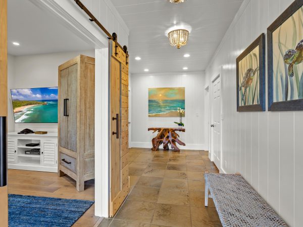 Poipu Vacation Home With Shared Pool, Spa And Lanai