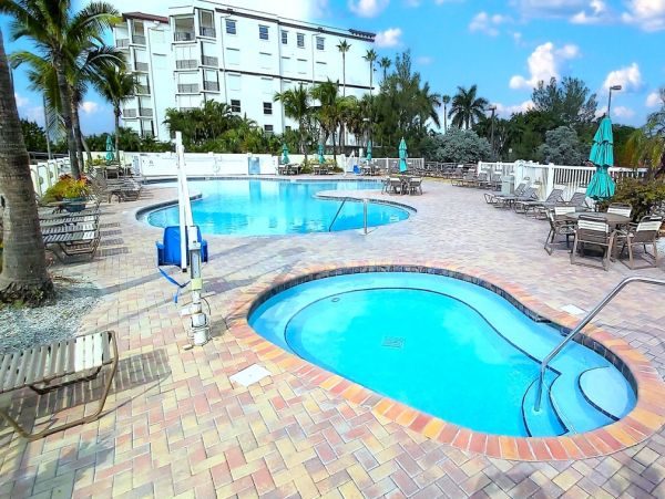 Beachfront Getaway with 2 Bedrooms & Great Views