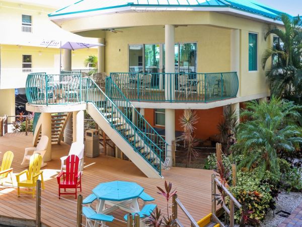 Beachfront Getaway with 2 Bedrooms & Great Views