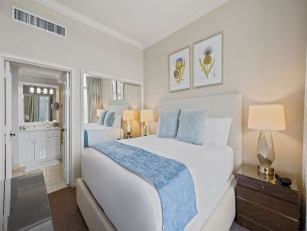 Marco Island Condo with 1 Bedroom