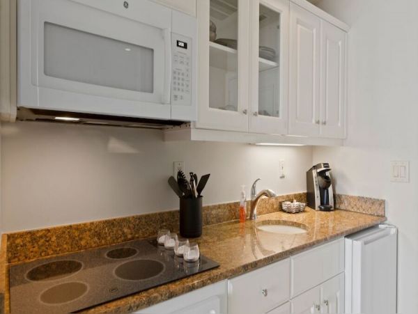 Marco Island Condo with 1 Bedroom