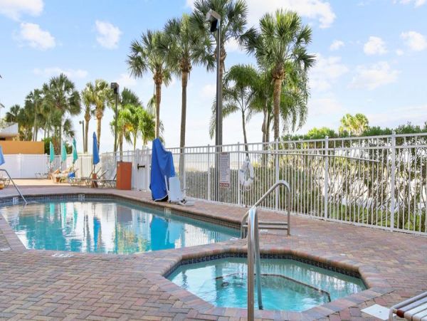 Treasure Island Vacation Condo On Beach
