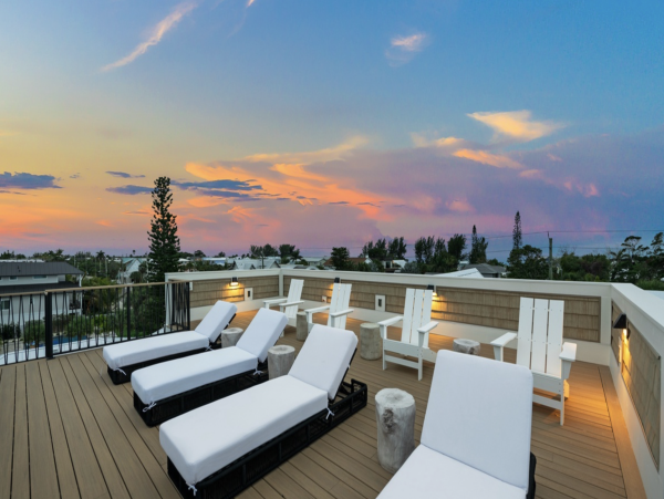 Walk to Beach Anna Maria Island Vacation Home