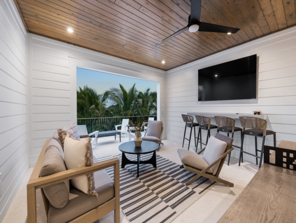 Walk to Beach Anna Maria Island Vacation Home