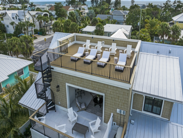 Walk to Beach Anna Maria Island Vacation Home