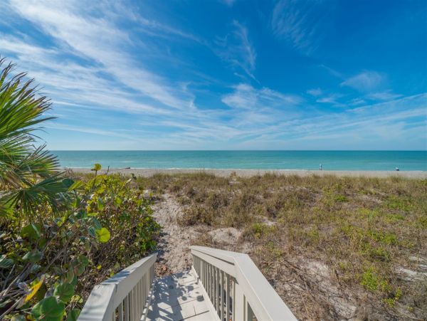 Englewood Vacation Home Four Bedroom