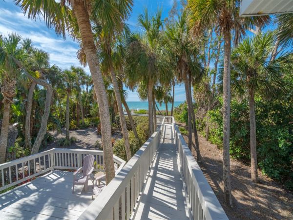 Englewood Vacation Home Four Bedroom