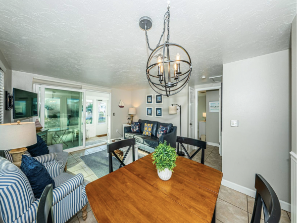 Siesta Key Vacation Condo with 2 Bedrooms