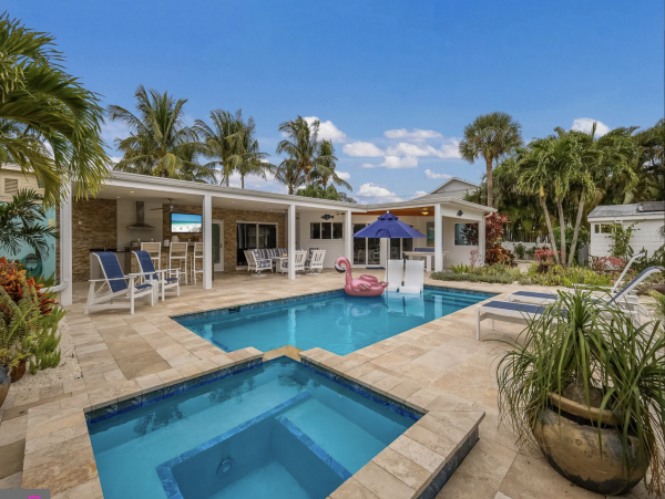 The Ultimate Anna Maria Island Pool Vacation Home