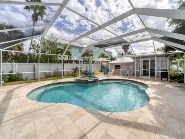 Beautiful Cottage 2 Bedroom and Private Pool in Boca Grande