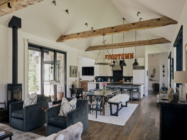 Mountain View Three Bedroom Vacation Home in Wilson