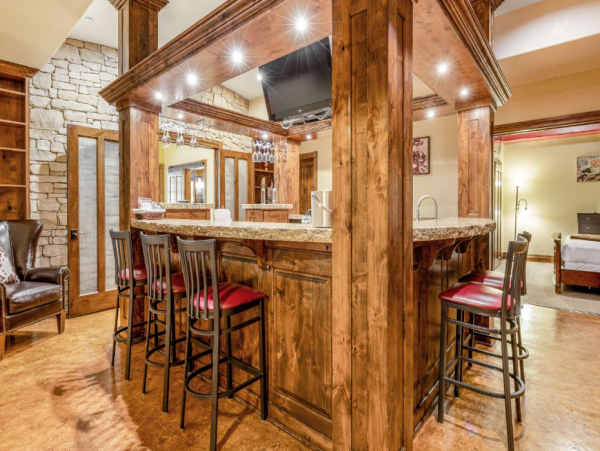 Luxury 3 Bedroom Vacation Suite in Jackson Hole