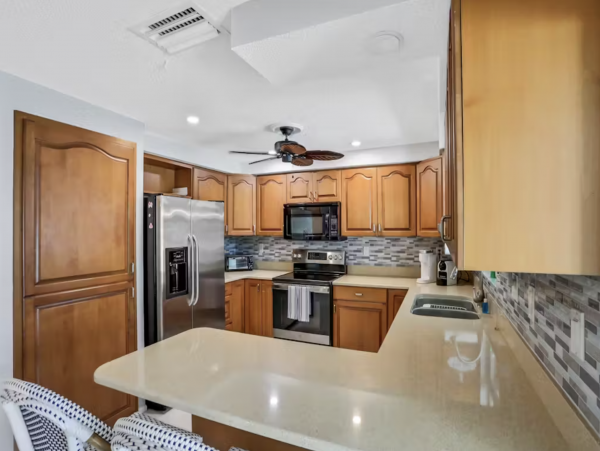 Sarasota Walk to Beach Home with Heated Pool & Al Fresco Dining