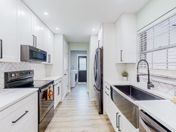 Sarasota Duplex with Private Patio and Great Central Location