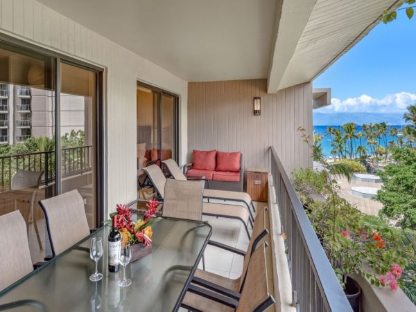 Kaanapali Vacation Rental 3 Neighboring Condos