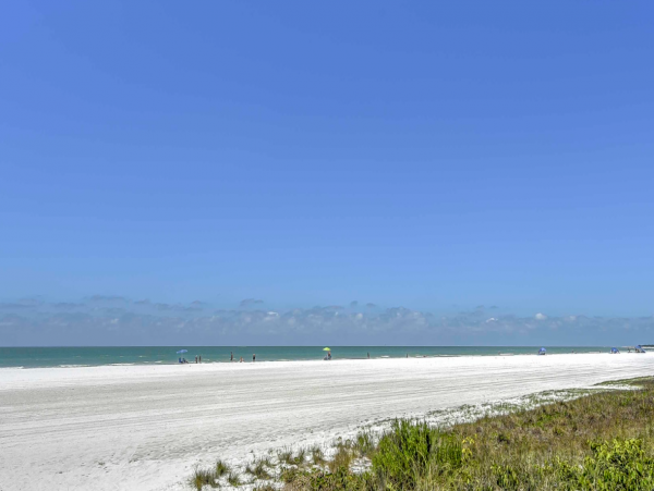 Lovely Second-Floor Condo in Marco Island
