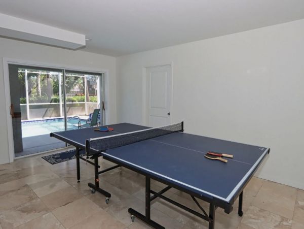 Walk to Beach Sanibel Vacation Home Four Bedroom