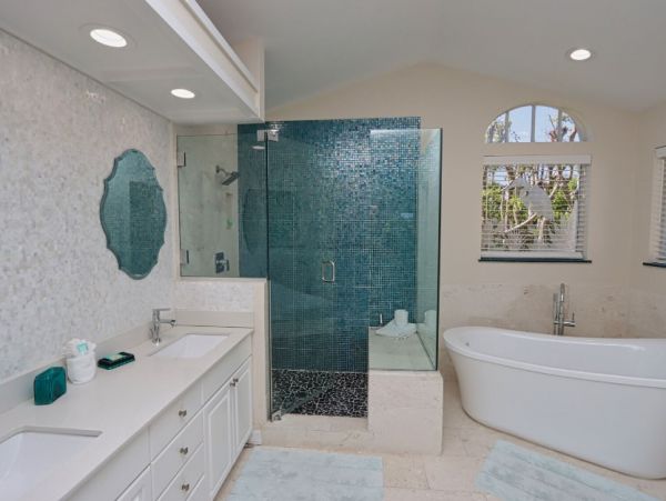 Walk to Beach Sanibel Vacation Home Four Bedroom