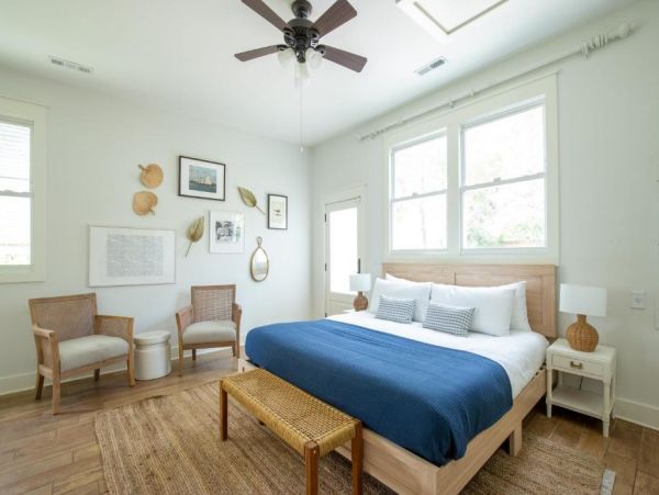 Isle of Palms Vacation Pool Homes Sleeps 22 Guests