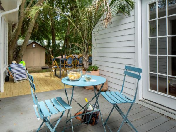 Isle of Palms Vacation Pool Homes Sleeps 22 Guests