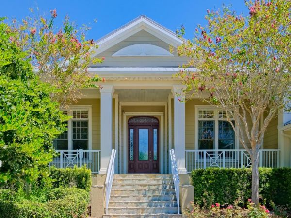 Lovely Vacation Home in Nokomis with Private Pool