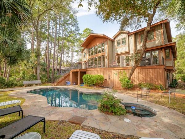 Hilton Head Vacation Pool Home Five Bedroom