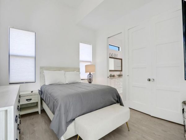 Naples Vacation Home Three Bedroom