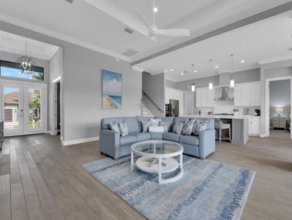Luxurious Waterfront Retreat on Marco Island 5 Bedroom Home & Heated Pool