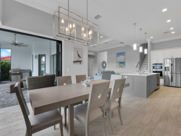 Luxurious Waterfront Retreat on Marco Island 5 Bedroom Home & Heated Pool