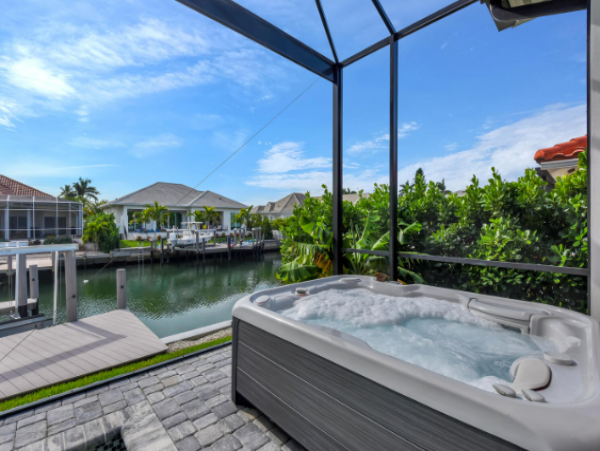 Luxurious Waterfront Retreat on Marco Island 5 Bedroom Home & Heated Pool