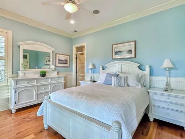Isle of Palms Vacation Home Six Bedroom Walk to Beach