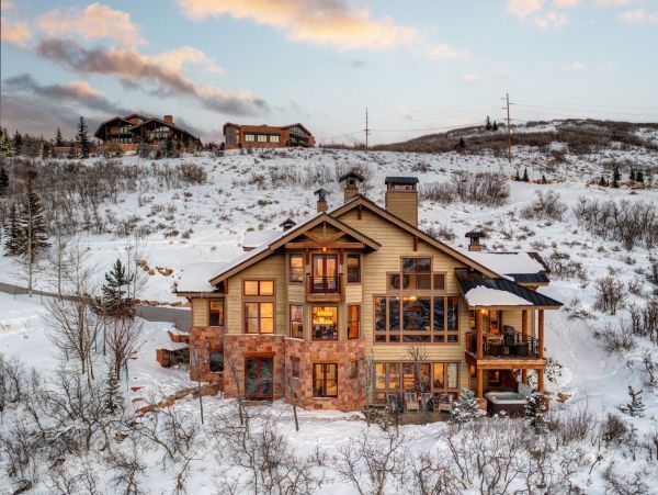 Luxury Vacation Home in Park City Sleeps 15 Guests