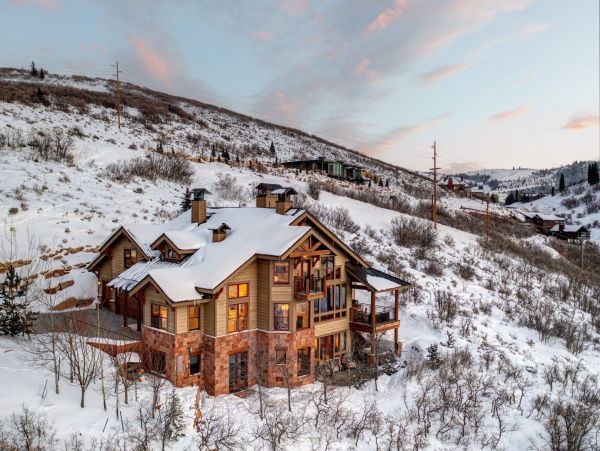 Luxury Vacation Home in Park City Sleeps 15 Guests
