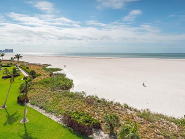 Lovely Condo with Full Ocean Views in Marco Island