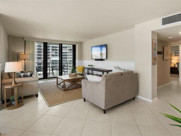 Lovely Condo with Full Ocean Views in Marco Island