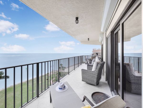 Marco Island Vacation Condo Water Views